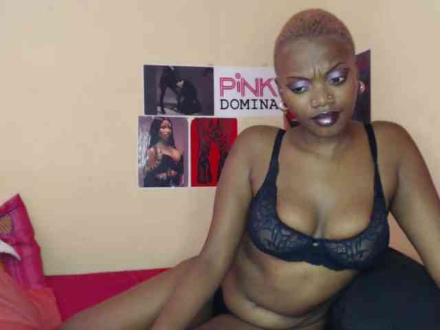PinkDomina01 webcam