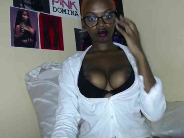 PinkDomina01 PinkDomina01