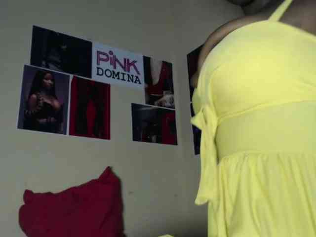 PinkDomina01 webcam