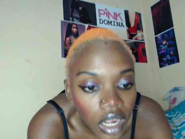 PinkDomina01 webcam