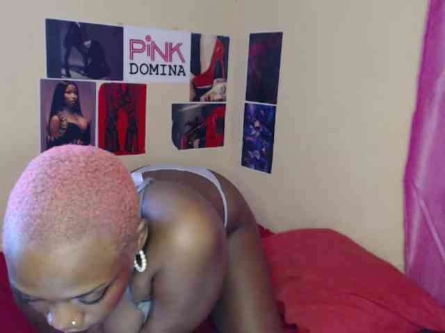 PinkDomina01 webcam