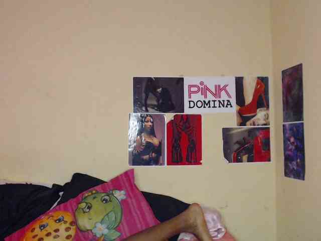 PinkDomina01 webcam
