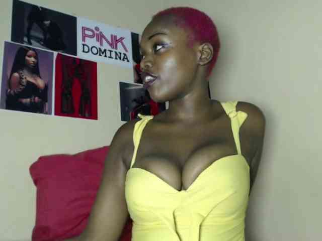 PinkDomina01 webcam