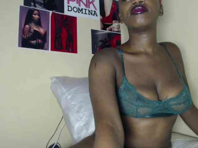 PinkDomina01 PinkDomina01