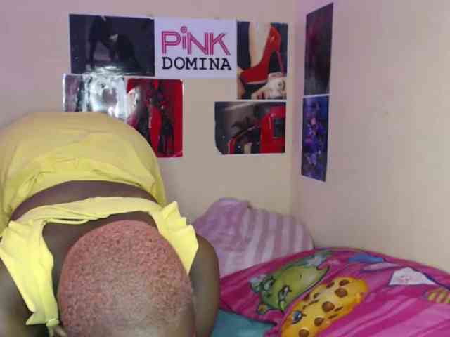PinkDomina01