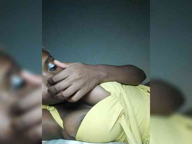 PinkDomina01 webcam