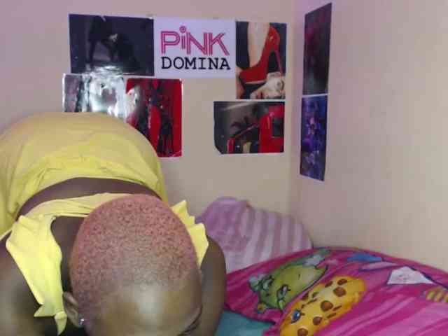 PinkDomina01