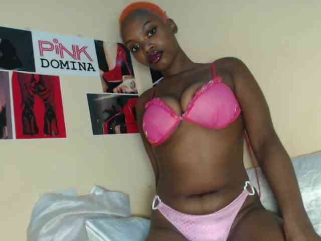 PinkDomina01 webcam