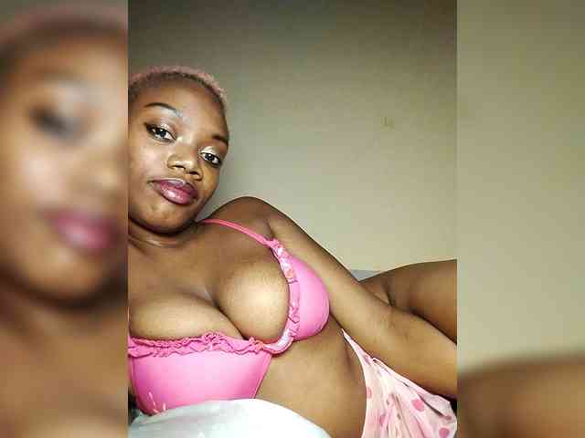 PinkDomina01 webcam