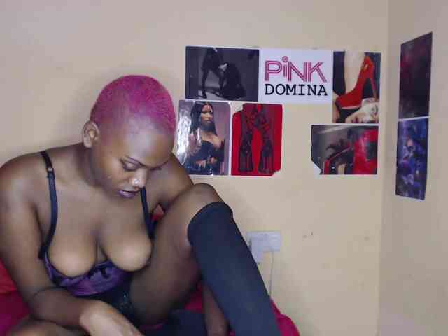 PinkDomina01 Live Webcam on BongaCams