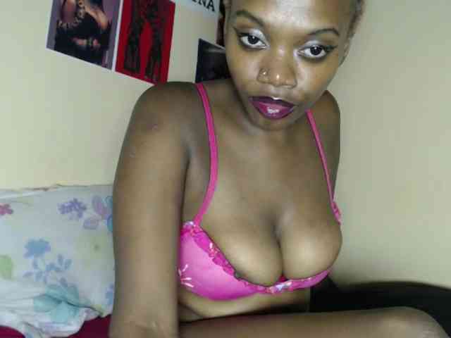 PinkDomina01 Live Webcam on BongaCams