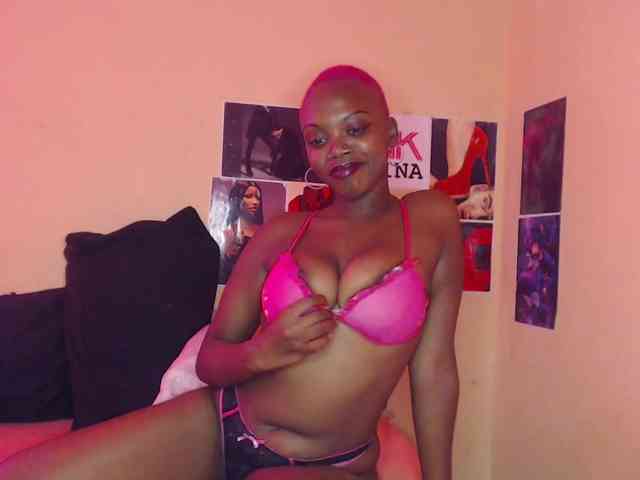 PinkDomina01 PinkDomina01