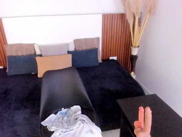 Sophia-curvy1 webcam bongacams model stream image