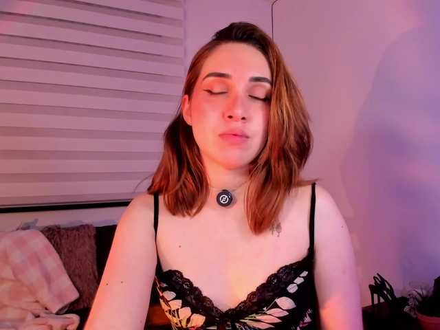 SarahCastillo webcam bongacams model stream image
