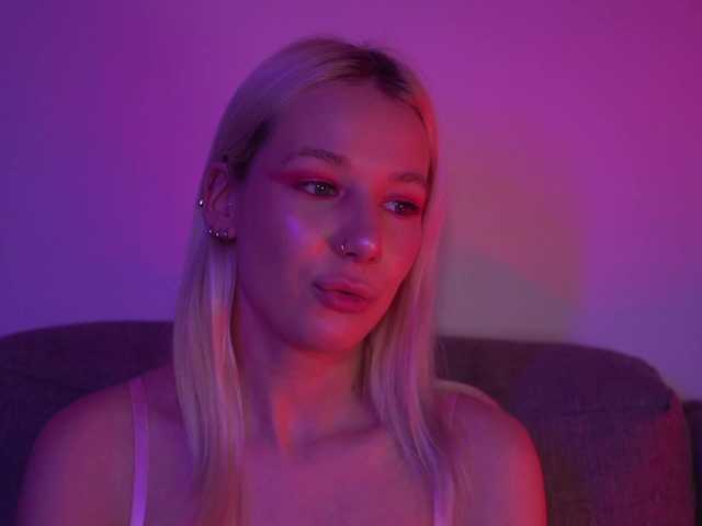 RanyLoveTomson's BongaCams show and profile