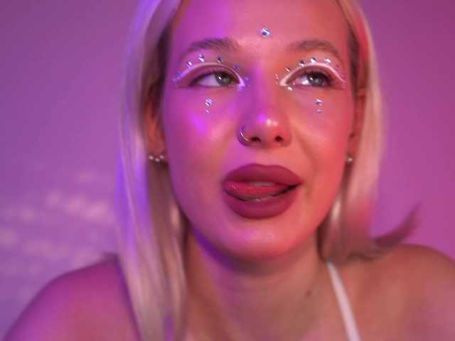 RanyLoveTomson's BongaCams show and profile