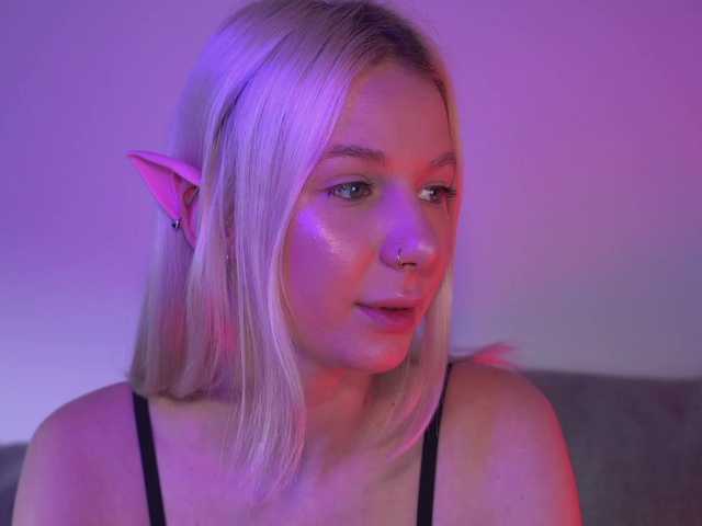 RanyLoveTomson's BongaCams show and profile