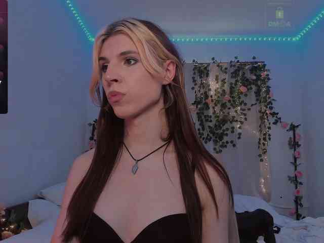 evapleasure Live Webcam on BongaCams