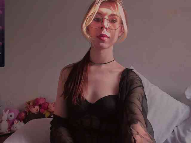 evapleasure Live Webcam on BongaCams