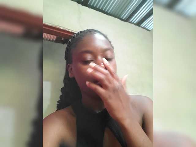 Lilaeve – webcam model profile photo