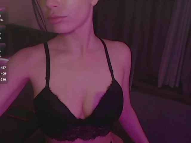 TatiGlow webcam