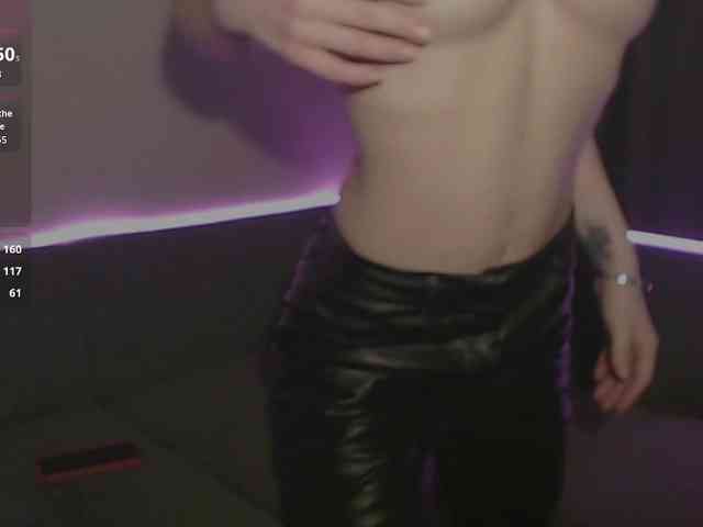 TatiGlow webcam