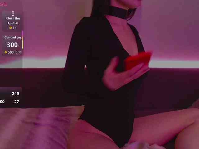 TatiGlow webcam