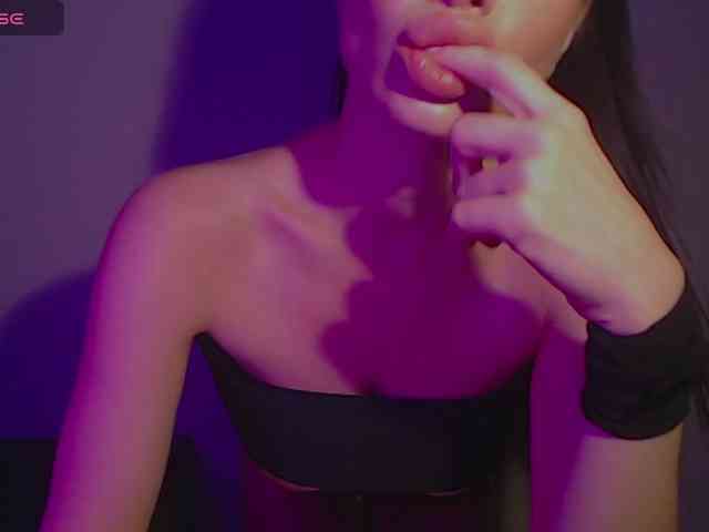 TatiGlow webcam