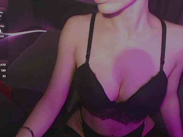 TatiGlow webcam