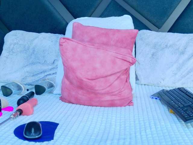 SabrinnaTaylor's BongaCams show and profile