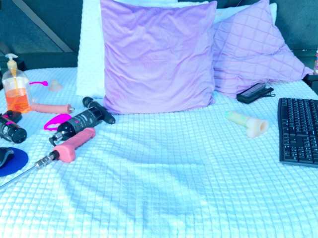 SabrinnaTaylor's BongaCams show and profile