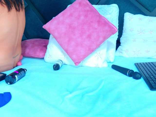 SabrinnaTaylor's BongaCams show and profile