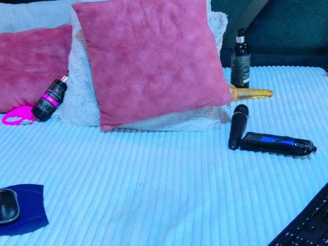 SabrinnaTaylor's BongaCams show and profile