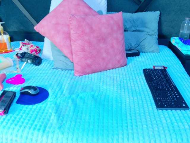 SabrinnaTaylor live cam profile