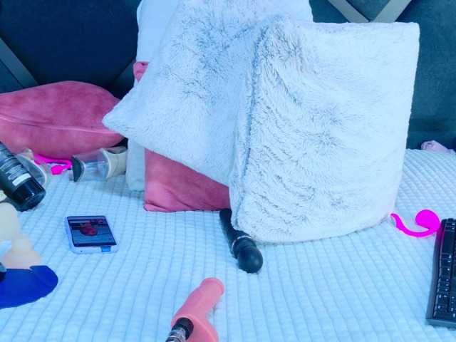 SabrinnaTaylor's BongaCams show and profile