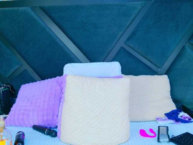 SabrinnaTaylor's BongaCams show and profile