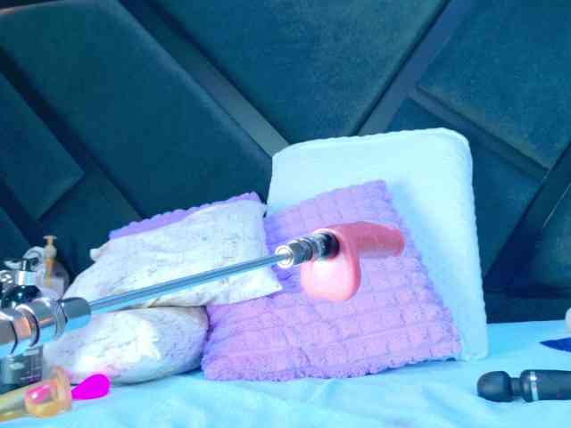 SabrinnaTaylor Live Webcam on BongaCams