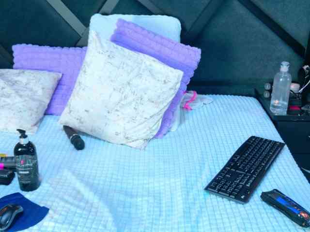 SabrinnaTaylor Live Webcam on BongaCams