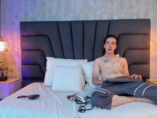 Kaiser-Luna's BongaCams show and profile