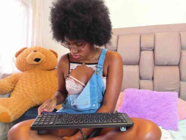 Beauty-Luci webcam