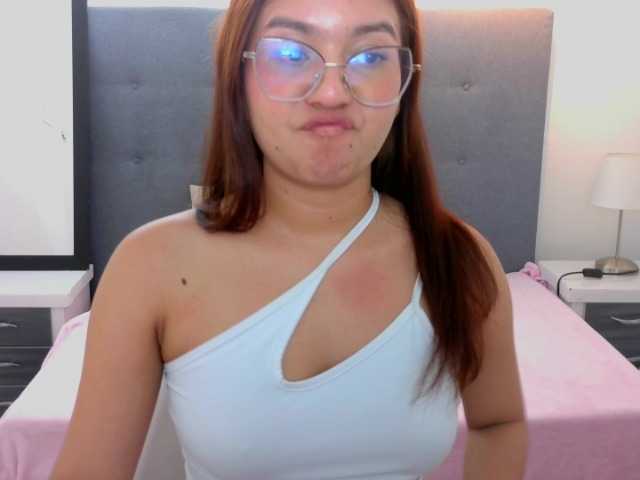 chaneelstark's BongaCams show and profile