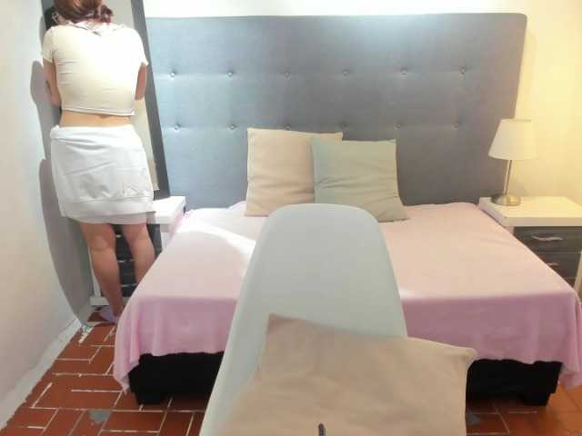 chaneelstark's BongaCams show and profile