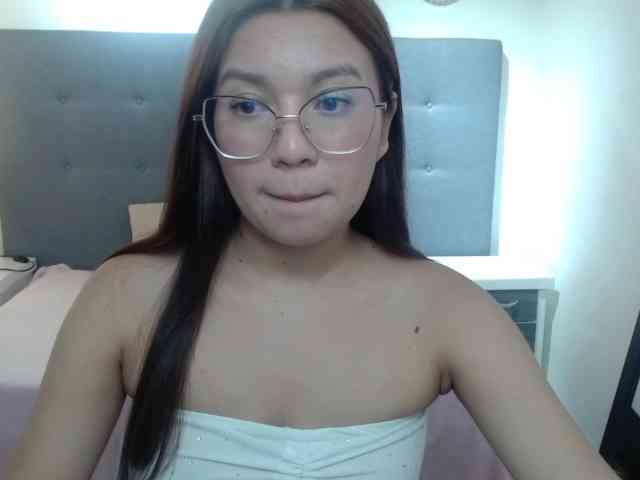 chaneelstark Live Webcam on BongaCams