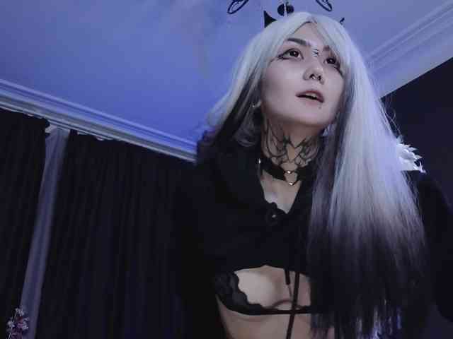 GothXRaven Live Webcam on BongaCams