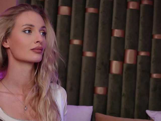 AmeliaAngell from BongaCams is Freechat