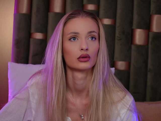 AmeliaAngell from BongaCams is Freechat