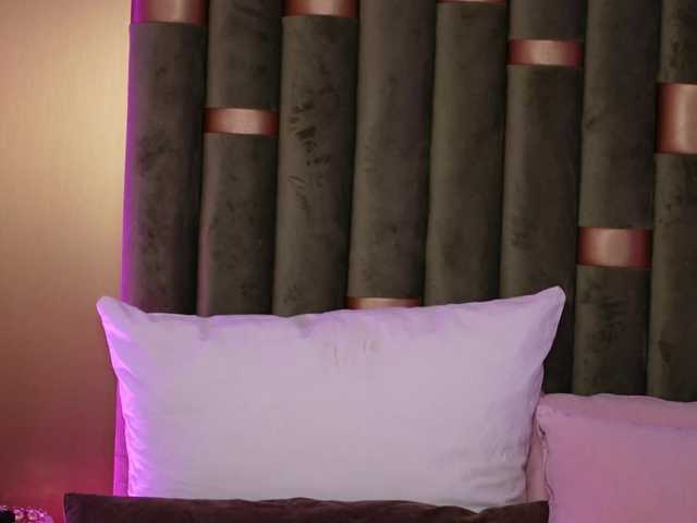 AmeliaAngell's BongaCams show and profile