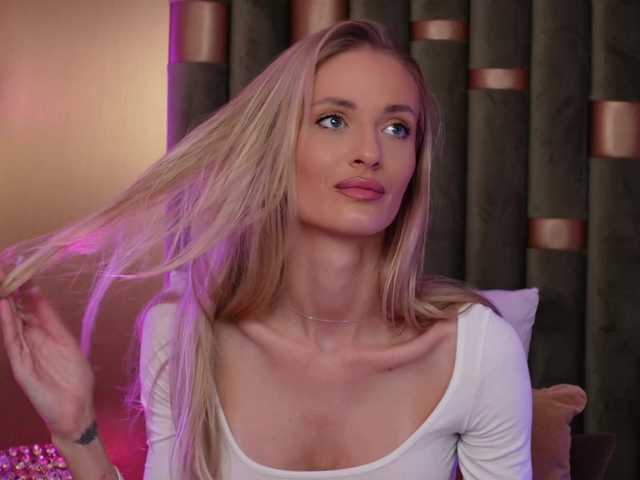 AmeliaAngell from BongaCams is Freechat