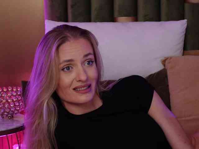 AmeliaAngell webcam