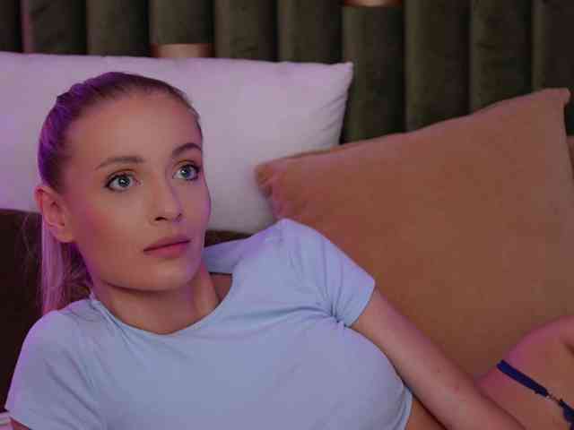 AmeliaAngell webcam